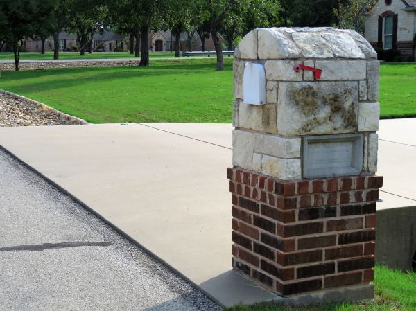 Brick Mailbox Assembly